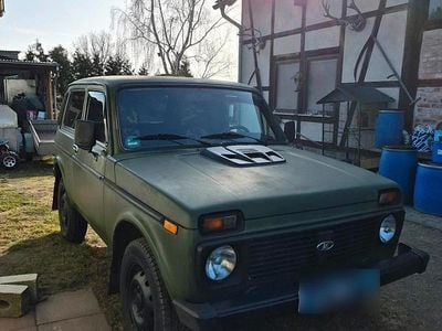 Second-hand Lada Urban 86 CP (63 kW) 2009 Verde SUV