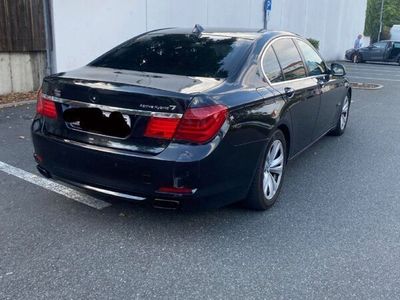 BMW 730