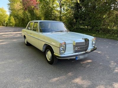 Mercedes W115