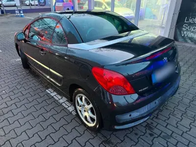 Gebraucht Peugeot 207 CC Sport 120 PS (88 kW) 2007 Schwarz Cabrio