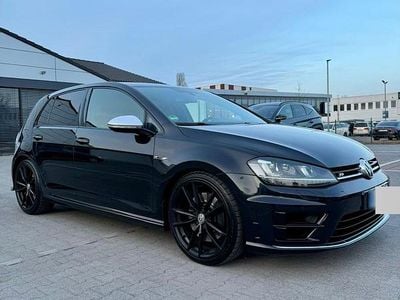 Second-hand VW Golf VII R 382 CP (280 kW) 2015 Negru Berlinǎ