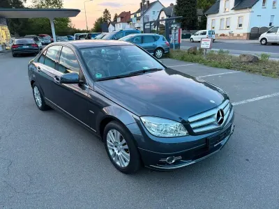 Usata Mercedes C180 156 CV (114 kW) 2009 Grigio Berlina