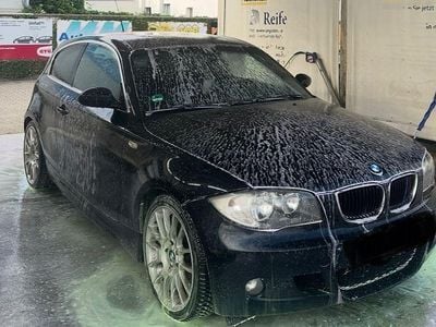 Blau Gebraucht 2007 BMW 118 Sport Line Kleinwagen | 1.599 € (Superpreis)