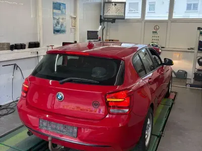 Używany BMW 120 M Sport 143 KM (105 kW) 2012 Czerwony Hatchback