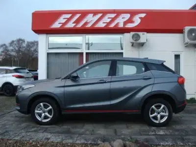 Neu DFSK Fengon 106 PS (77 kW) 2026 Grau SUV