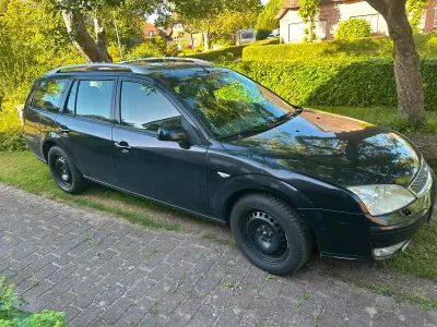 Gebraucht Ford Mondeo Ghia 155 PS (114 kW) 2006 Schwarz Kombi