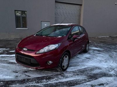 Rot Gebraucht 2011 Ford Fiesta Limousine | 5.700 € (Fairer Preis)