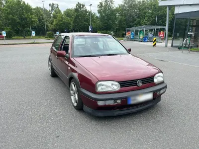 Gebraucht VW Golf III 551 PS (405 kW) 1992 Rot Kleinwagen