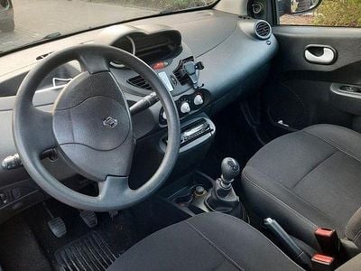 Gebraucht Renault Twingo 76 PS (55 kW) 2011 Rot Kleinwagen
