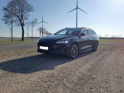 gebraucht Ford Focus 1,5 EcoBoost 134kW ST-Line Turnier ST-Line