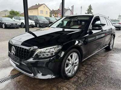 Gebraucht Mercedes C220 Avantgarde 194 PS (142 kW) 2019 Obsidianschwarz Kombi