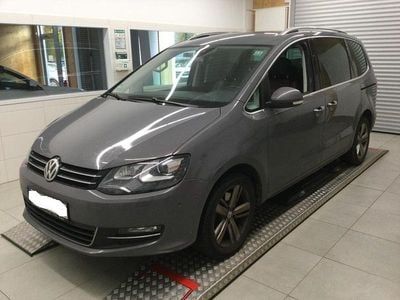 Beech grey metallic Gebraucht 2019 VW Sharan Highline Van / Kleinbus | 24.750 € (Etwas zu teuer)