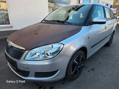 Gebraucht Skoda Fabia Ambiente 69 PS (50 kW) 2010 Silber Kombi