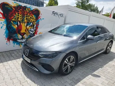 Gebraucht Mercedes EQE300 Premium 180 kW (245 PS) 2022 Grau Limousine