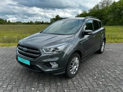 Używany Ford Kuga ST-Line 180 KM (132 kW) 2018 Szary SUV