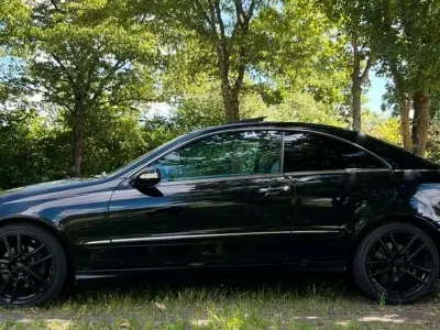 Gebraucht Mercedes CLK240 Avantgarde 170 PS (125 kW) 2003 Schwarz Coupé