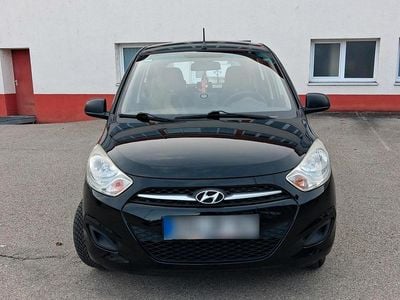 Gebraucht Hyundai i10 69 PS (50 kW) 2011 Schwarz Kleinwagen
