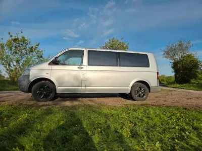 Używany VW Caravelle 131 KM (96 kW) 2009 Srebrny Van