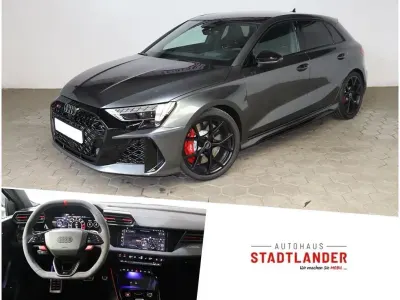 Gebraucht Audi RS3 Sport 400 PS (294 kW) 2026 Grau Limousine