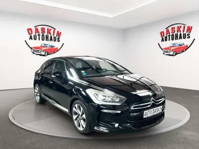 Gebraucht Citroën DS5 163 PS (119 kW) 2013 Schwarz Kleinwagen
