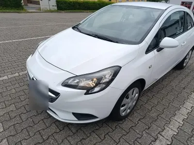 Używany Opel Corsa Edition 90 KM (66 kW) 2017 Biały Hatchback