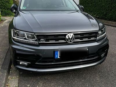 gebraucht VW Tiguan 2.0 TDI DSG R-Line Pano AHK