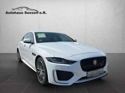 Używany Jaguar XE R-Dynamic 179 KM (131 kW) 2020 Biały Sedan/Limuzyna