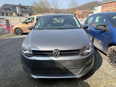 Gebraucht VW Polo 90 PS (66 kW) 2014 Grau Limousine