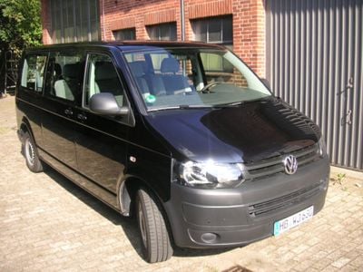 Gebraucht VW T5 102 PS (75 kW) 2014 Schwarz metallic Van