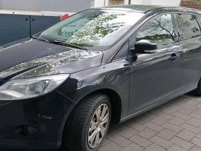 gebraucht Ford Focus 1.6 Champions Edition 105 PS