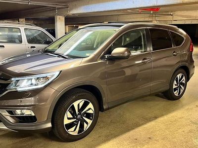 Second-hand Honda CR-V Executive 160 CP (117 kW) 2015 Maro SUV