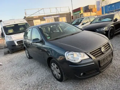 Begagnad VW Polo Comfortline 60 HK (44 kW) 2009 Blå Halvkombi