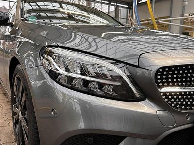 Grau Gebraucht 2019 Mercedes C200 Kombi | 20.900 € (Fairer Preis)
