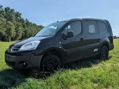 Gebraucht Citroën Berlingo 92 PS (67 kW) 2015 Schwarz Van / Kleinbus