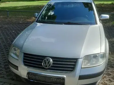 Gebraucht VW Passat Basis 116 PS (85 kW) 2001 Silber Kombi