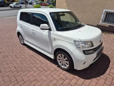 Gebraucht Daihatsu Materia 103 PS (75 kW) 2008 Weiß Van / Kleinbus