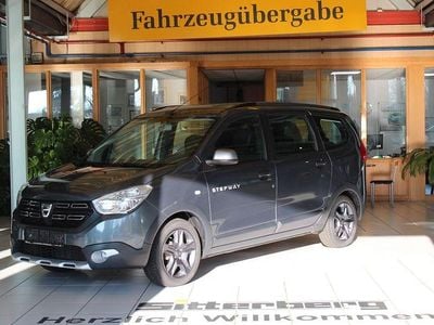 Gebraucht Dacia Lodgy Stepway 102 PS (75 kW) 2018 Grau Van / Kleinbus