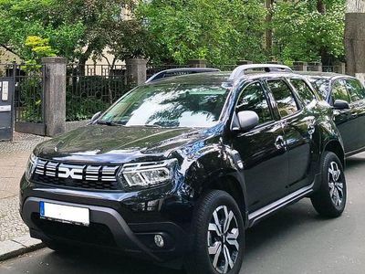 Second-hand Dacia Duster Journey 150 CP (110 kW) 2023 Negru SUV