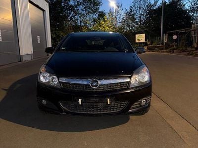 Usata Opel Astra GTC OPC 120 CV (88 kW) 2008 Nero Berlina