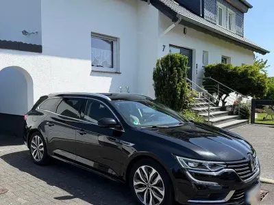 Gebraucht Renault Talisman Intens 160 PS (117 kW) 2016 Schwarz Limousine