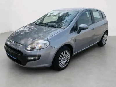 Gebraucht Fiat Punto 71 PS (52 kW) 2011 Grau Kleinwagen