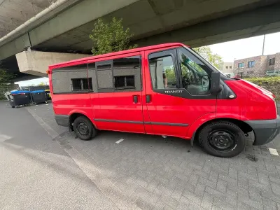 Używany Ford Transit 2009 Czerwony Minivan