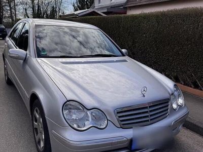Mercedes C200