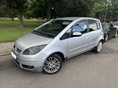 Gebraucht Mitsubishi Colt Motion 95 PS (69 kW) 2008 Silber Kleinwagen