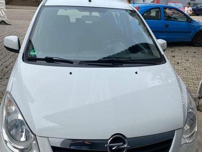 Opel Agila