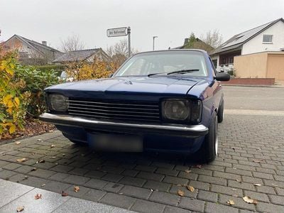 Usado Opel Kadett 140 HP (102 kW) 1978 Azul Coupé