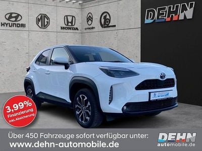 Gebraucht Toyota Yaris Hybrid Team 116 PS (85 kW) 2023 Weiß Limousine