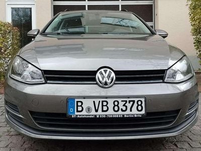 Second-hand VW Golf VII Trendline 110 CP (80 kW) 2015 Argintiu Break
