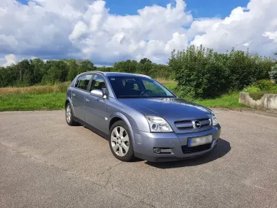 Gebraucht Opel Signum Cosmo 125 PS (91 kW) 2004 Silber Kleinwagen