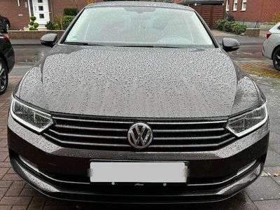 gebraucht VW Passat 1.4 TSI Comfortline + NAVI + SHZ